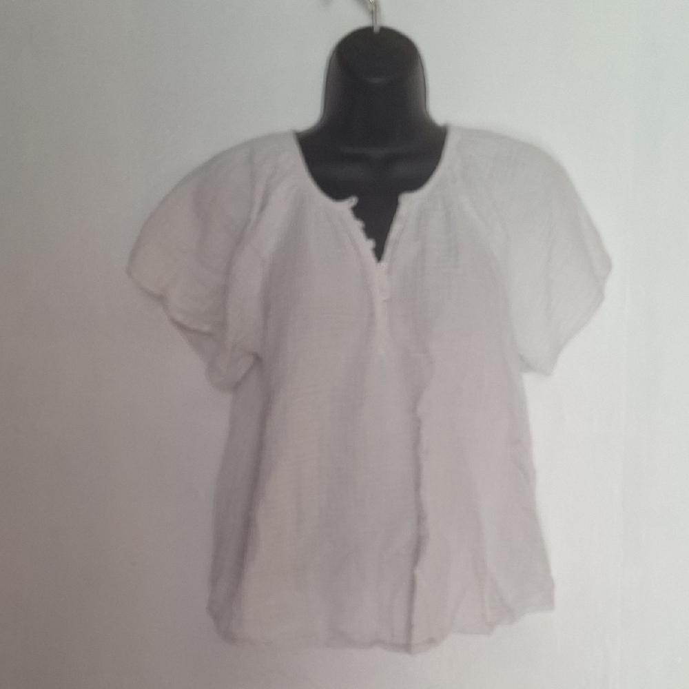Old Navy White Puff Sleeve Ruffled Blouse